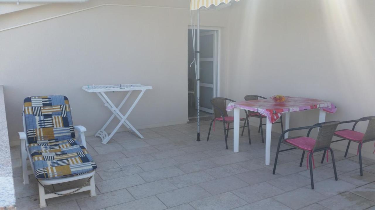 Apartments With A Parking Space Kolan, Pag - 16482 Buitenkant foto